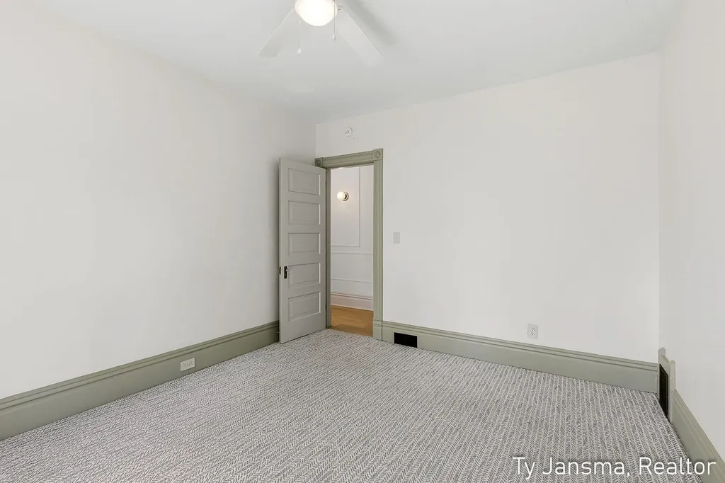 624-628 Prospect Avenue SE Grand Rapids City MI 49503