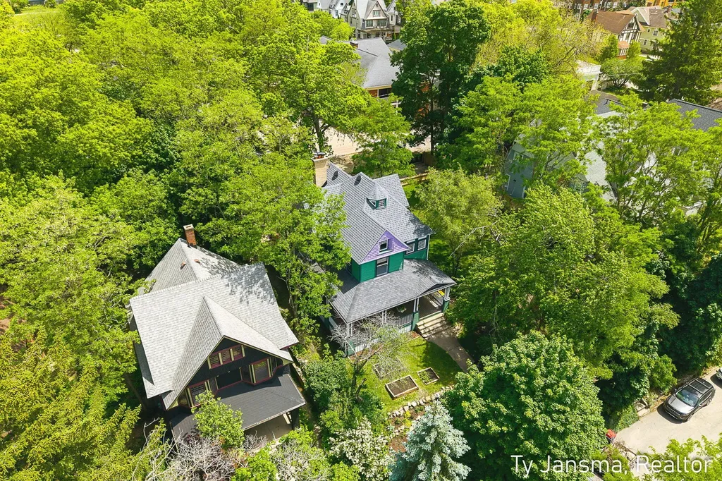 624-628 Prospect Avenue SE Grand Rapids City MI 49503