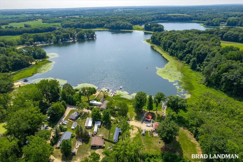 1499 Big Lake Drive Watson Township MI 49328