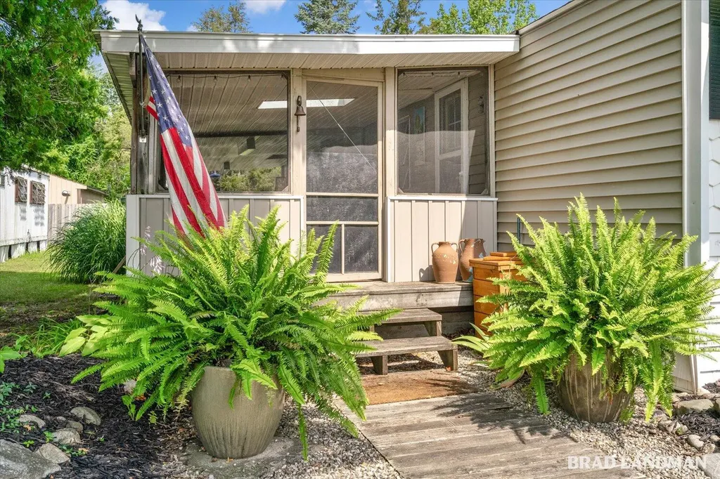1499 Big Lake Drive Watson Township MI 49328