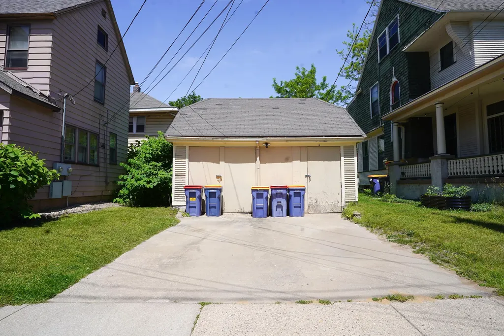 264 Eastern Avenue SE Grand Rapids City MI 49503