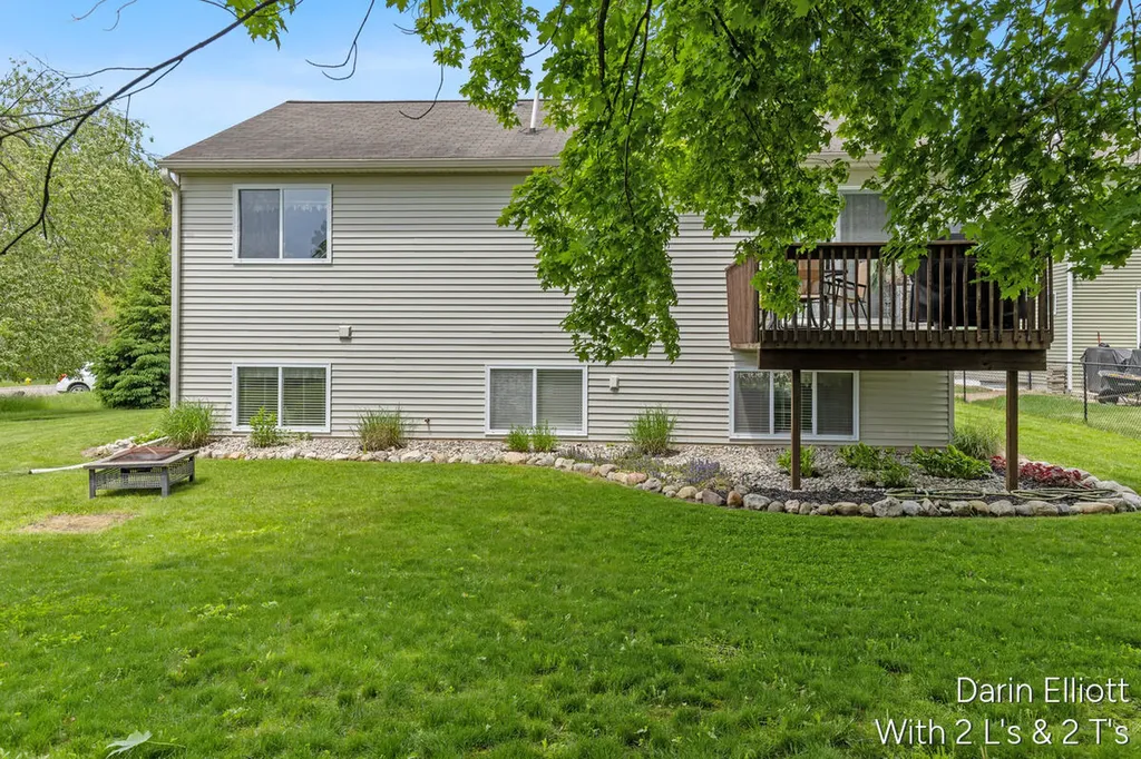 171 Foxtail Drive Ionia City MI 48846