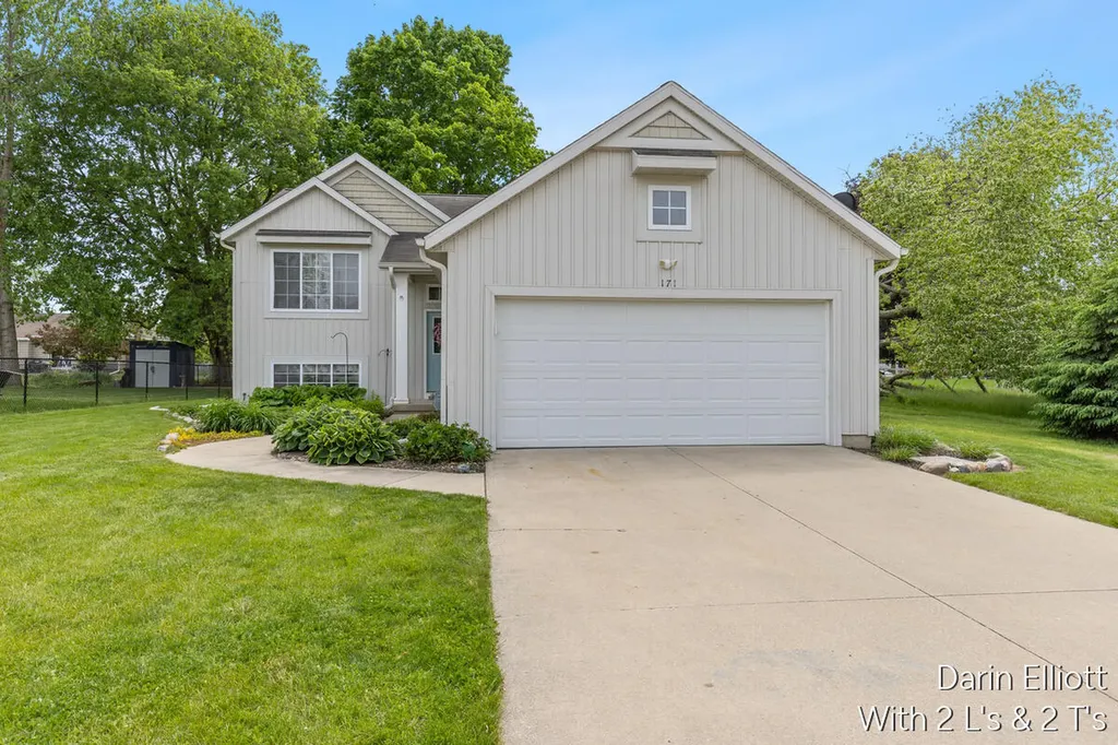 171 Foxtail Drive Ionia City MI 48846