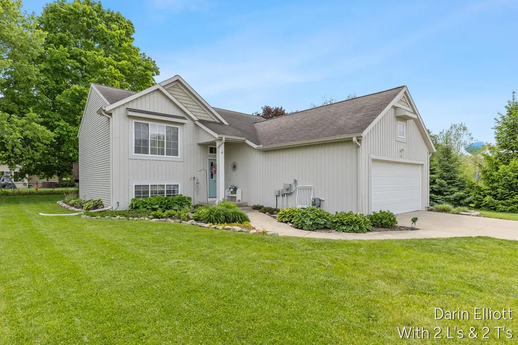 171 Foxtail Drive Ionia City MI 48846