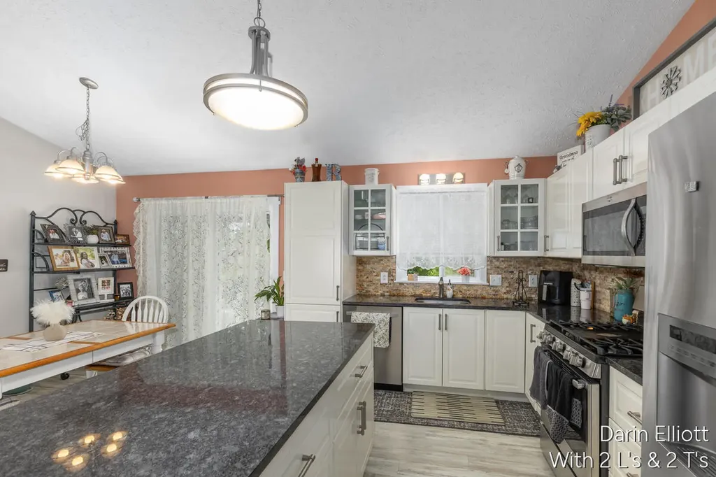 171 Foxtail Drive Ionia City MI 48846