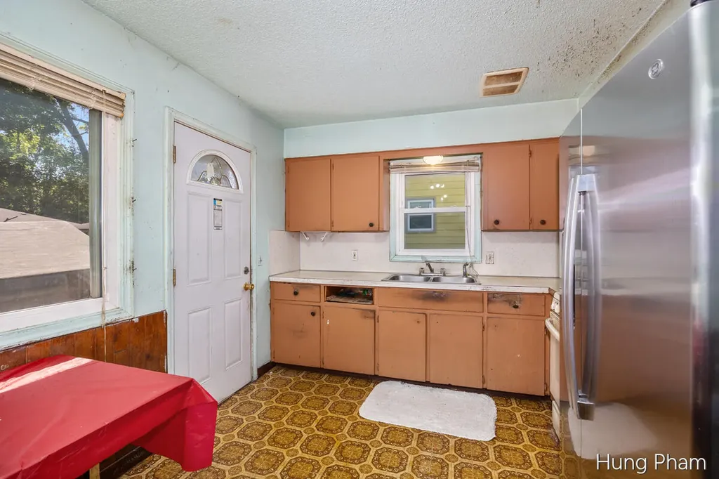 3542 Wedgewood Drive SW Wyoming City MI 49519