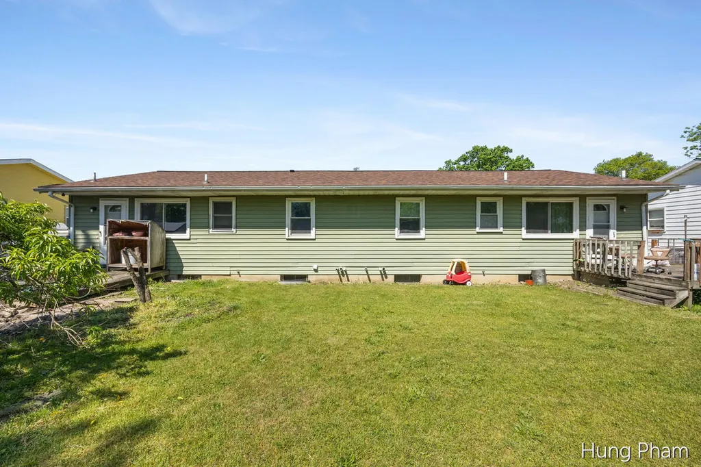 3542 Wedgewood Drive SW Wyoming City MI 49519