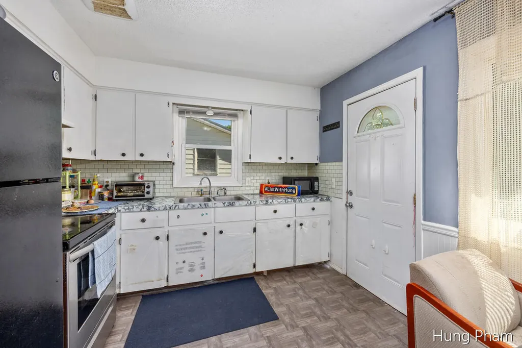 3542 Wedgewood Drive SW Wyoming City MI 49519