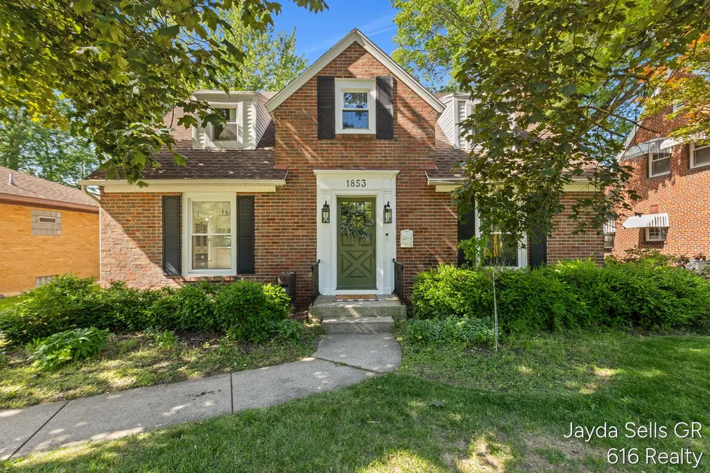 1853 Leonard Street NW Grand Rapids City MI 49504