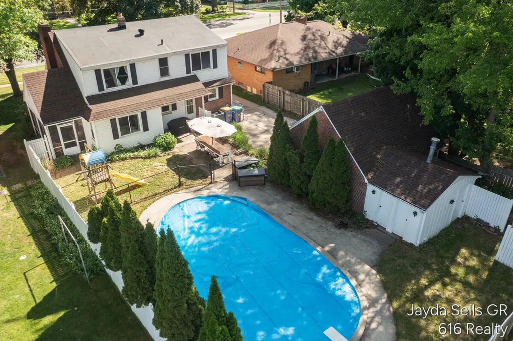 1853 Leonard Street NW Grand Rapids City MI 49504