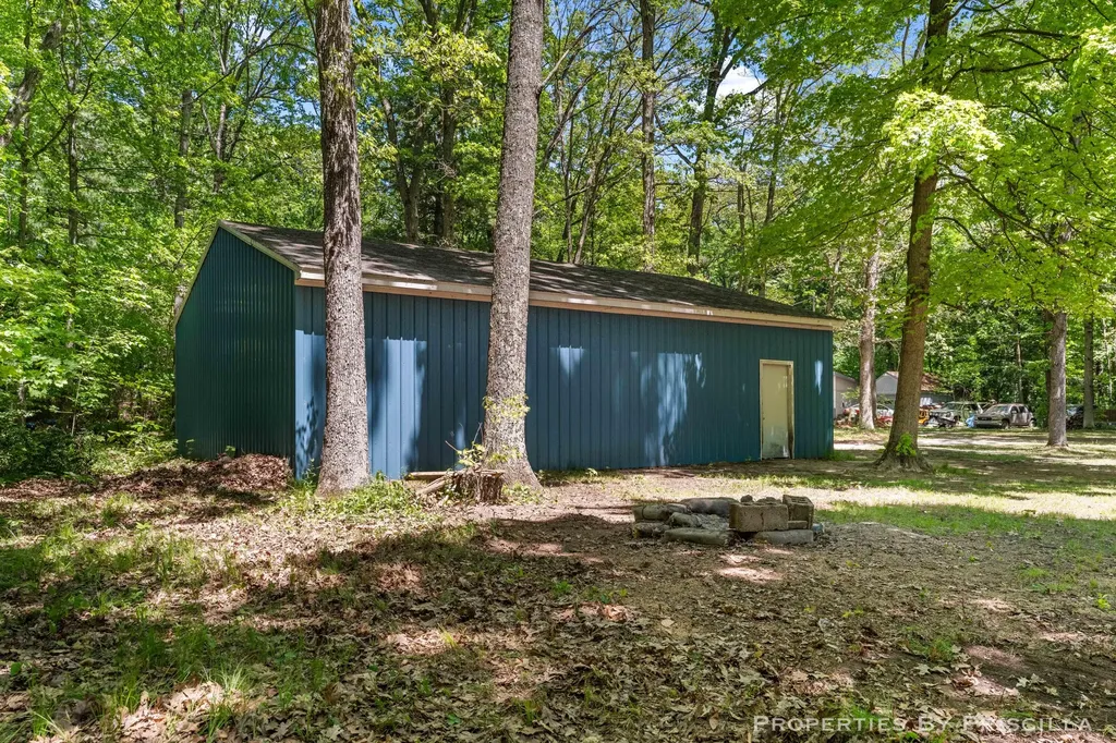 4457 S Croton Hardy Drive Big Prairie Township MI 49337