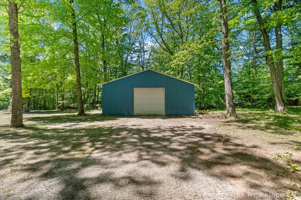 4457 S Croton Hardy Drive Big Prairie Township MI 49337