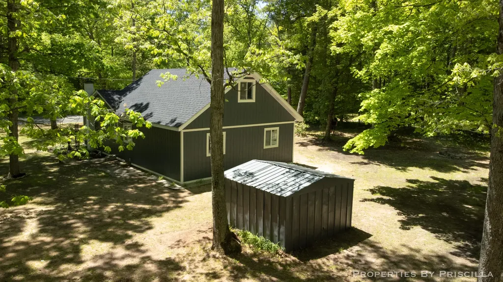 4457 S Croton Hardy Drive Big Prairie Township MI 49337