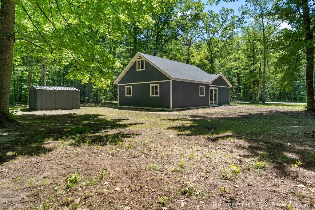 4457 S Croton Hardy Drive Big Prairie Township MI 49337