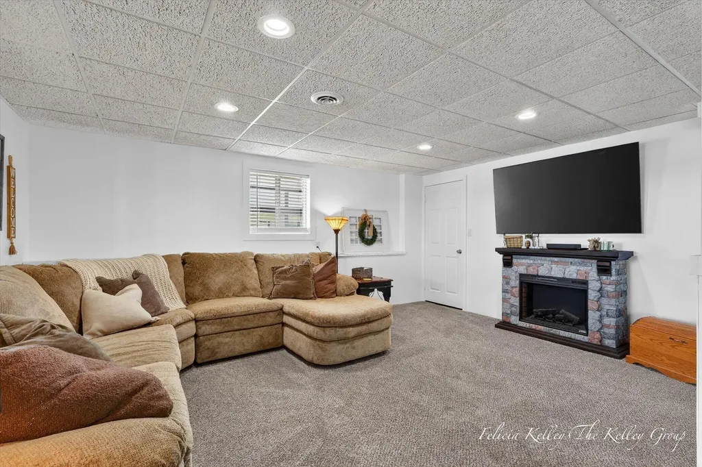 17230 Warrior Drive Winfield Township MI 49329