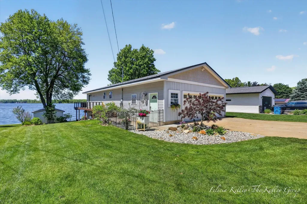 17230 Warrior Drive Winfield Township MI 49329
