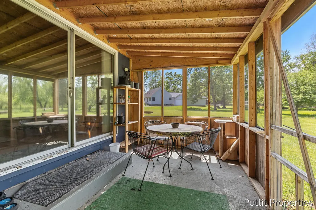 230 Creekview Drive Bedford Charter Township MI 49037