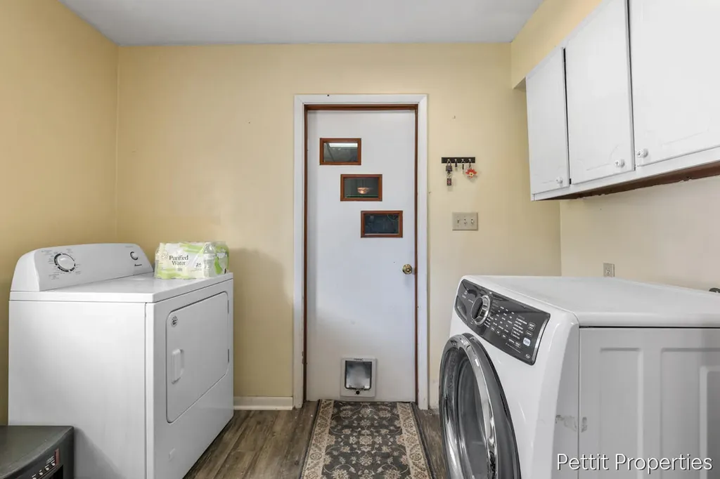 230 Creekview Drive Bedford Charter Township MI 49037