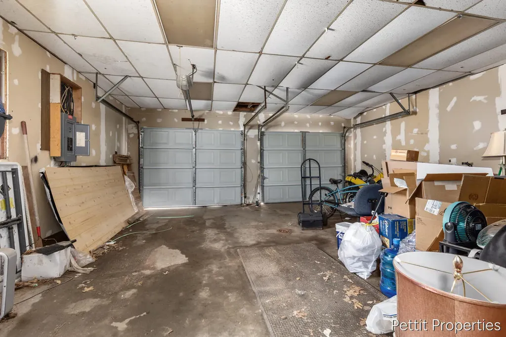 230 Creekview Drive Bedford Charter Township MI 49037