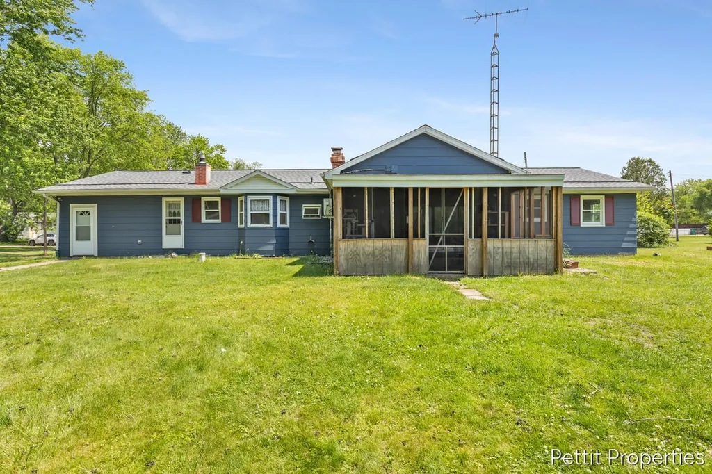 230 Creekview Drive Bedford Charter Township MI 49037