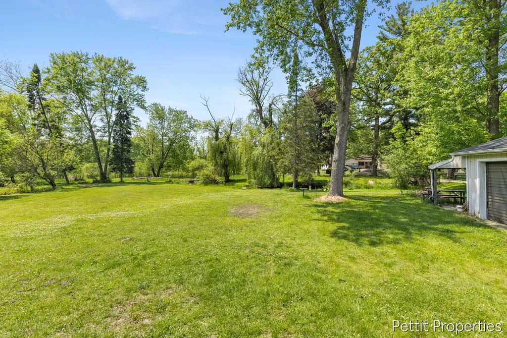 230 Creekview Drive Bedford Charter Township MI 49037