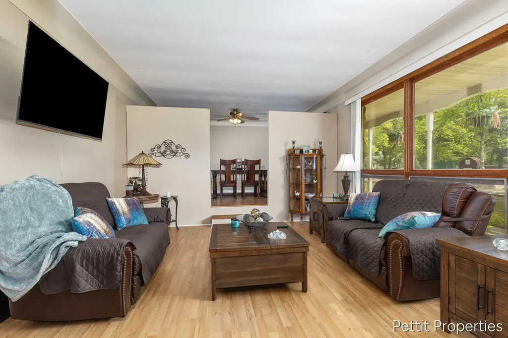 230 Creekview Drive Bedford Charter Township MI 49037