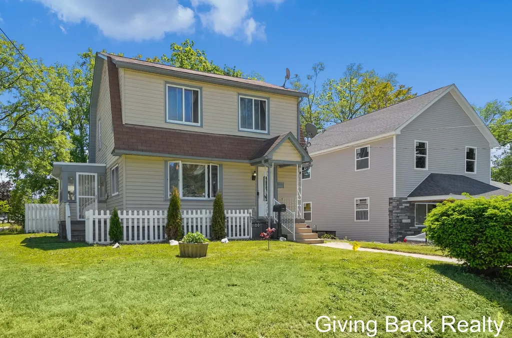 1100 Dallas Avenue SE Grand Rapids City MI 49507