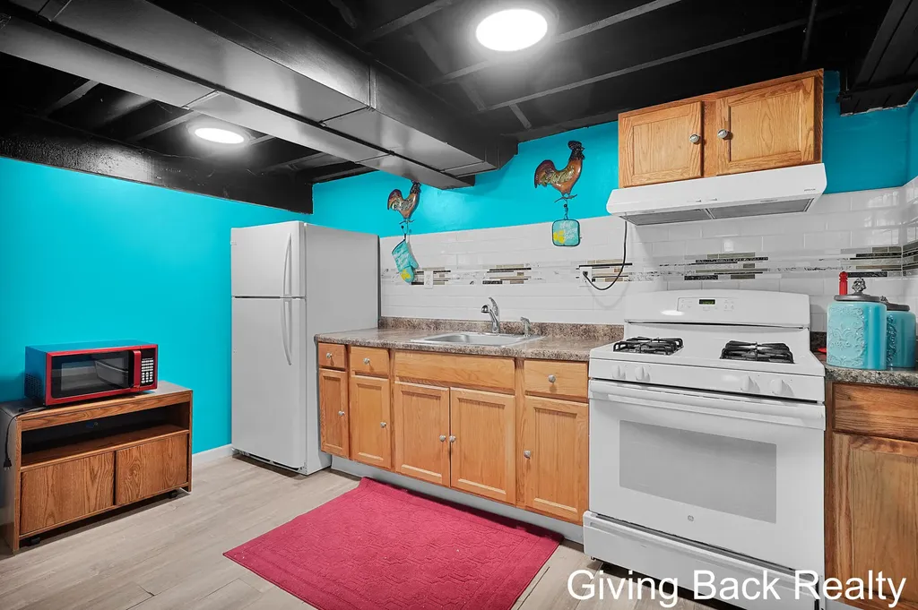 1100 Dallas Avenue SE Grand Rapids City MI 49507