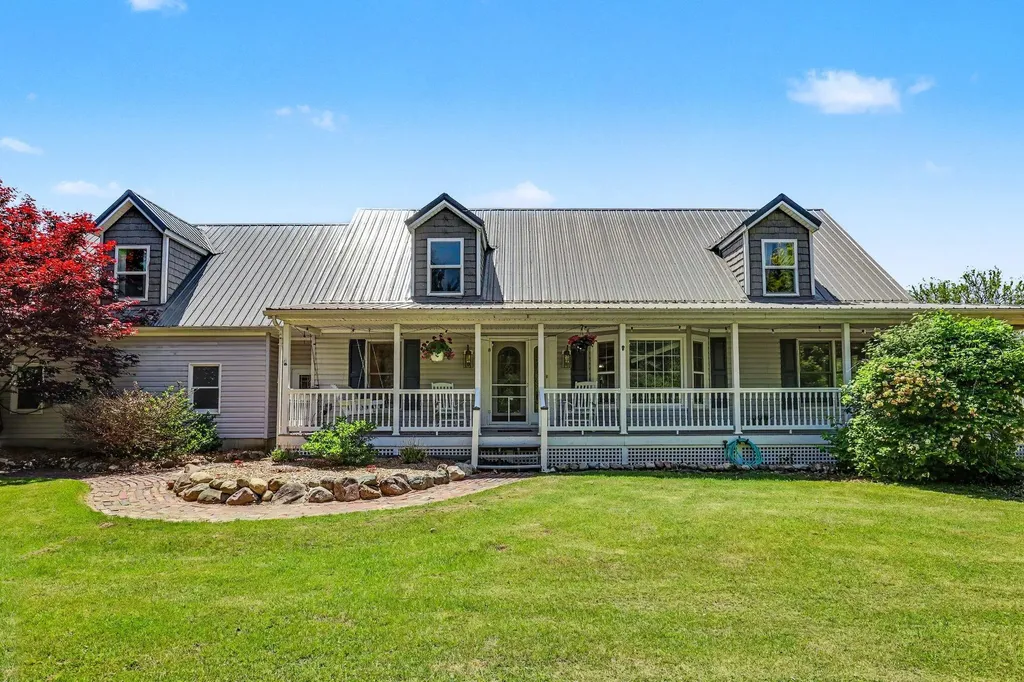 2945 W Lincoln Avenue Easton Township MI 48846