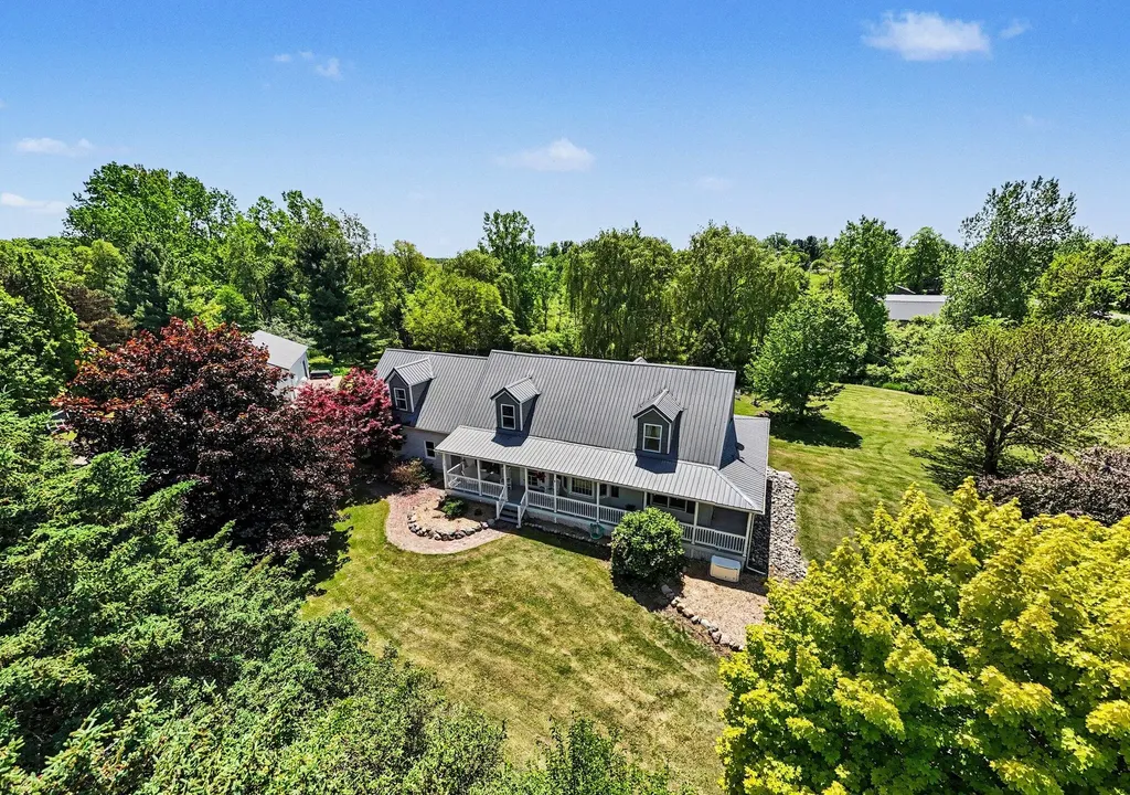 2945 W Lincoln Avenue Easton Township MI 48846
