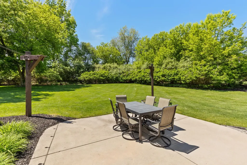 9579 Arrowcrest Drive NE Courtland Township MI 49341