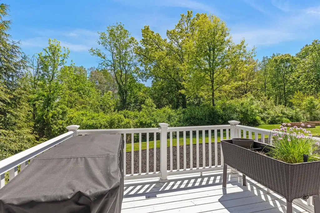 9579 Arrowcrest Drive NE Courtland Township MI 49341