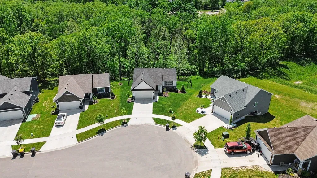 3474 Breezewood Court SE Kentwood City MI 49512