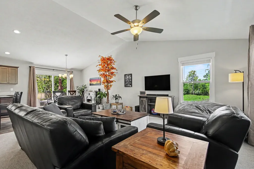 3474 Breezewood Court SE Kentwood City MI 49512