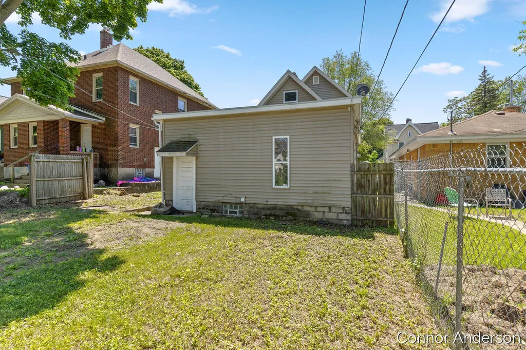 635 Worden Street SE Grand Rapids City MI 49507