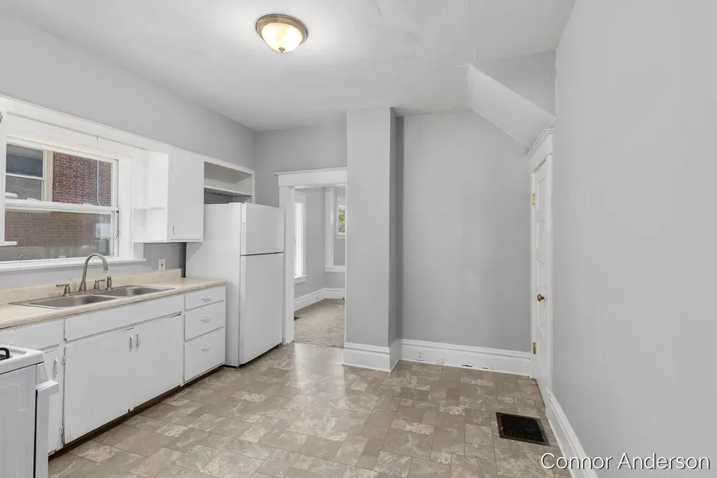 635 Worden Street SE Grand Rapids City MI 49507