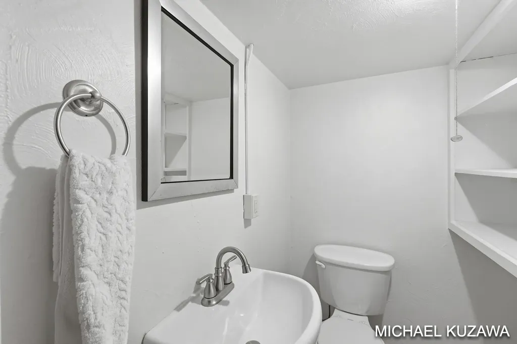 1438 Pennoyer Avenue Grand Haven City MI 49417