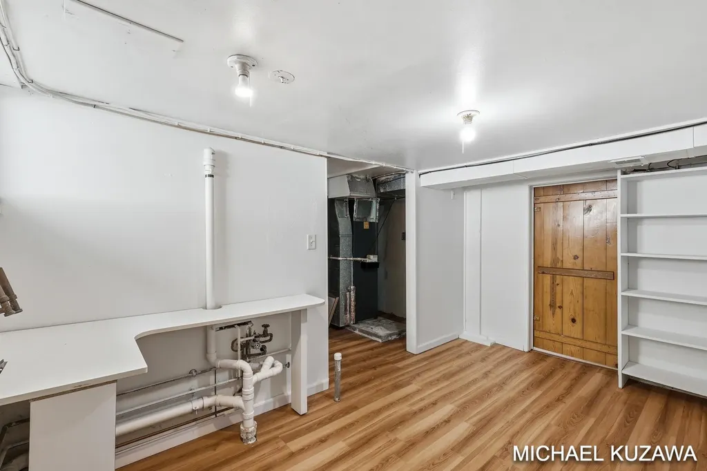 1438 Pennoyer Avenue Grand Haven City MI 49417