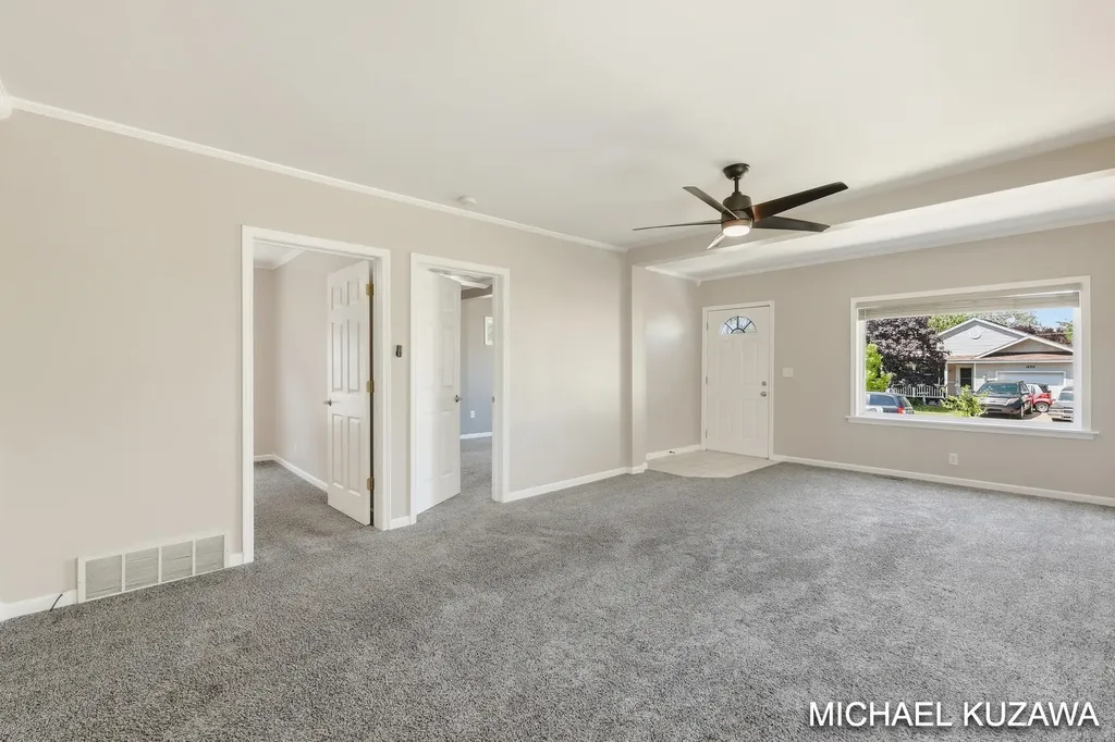 1438 Pennoyer Avenue Grand Haven City MI 49417
