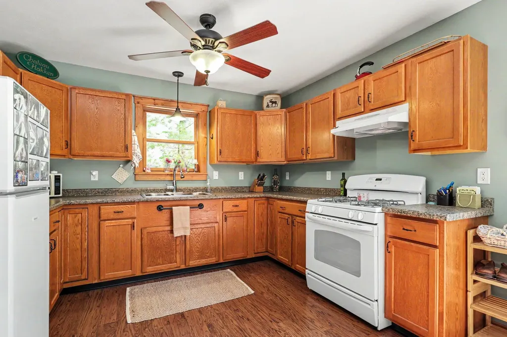 7766 E Bradshaw Branch Township MI 49402