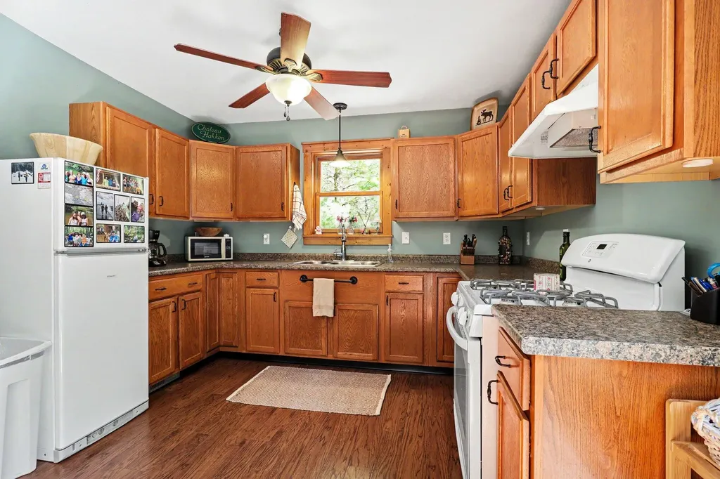 7766 E Bradshaw Branch Township MI 49402