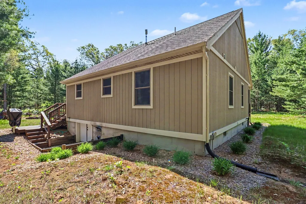 7766 E Bradshaw Branch Township MI 49402