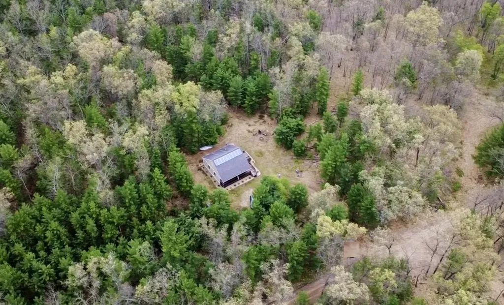 7766 E Bradshaw Branch Township MI 49402