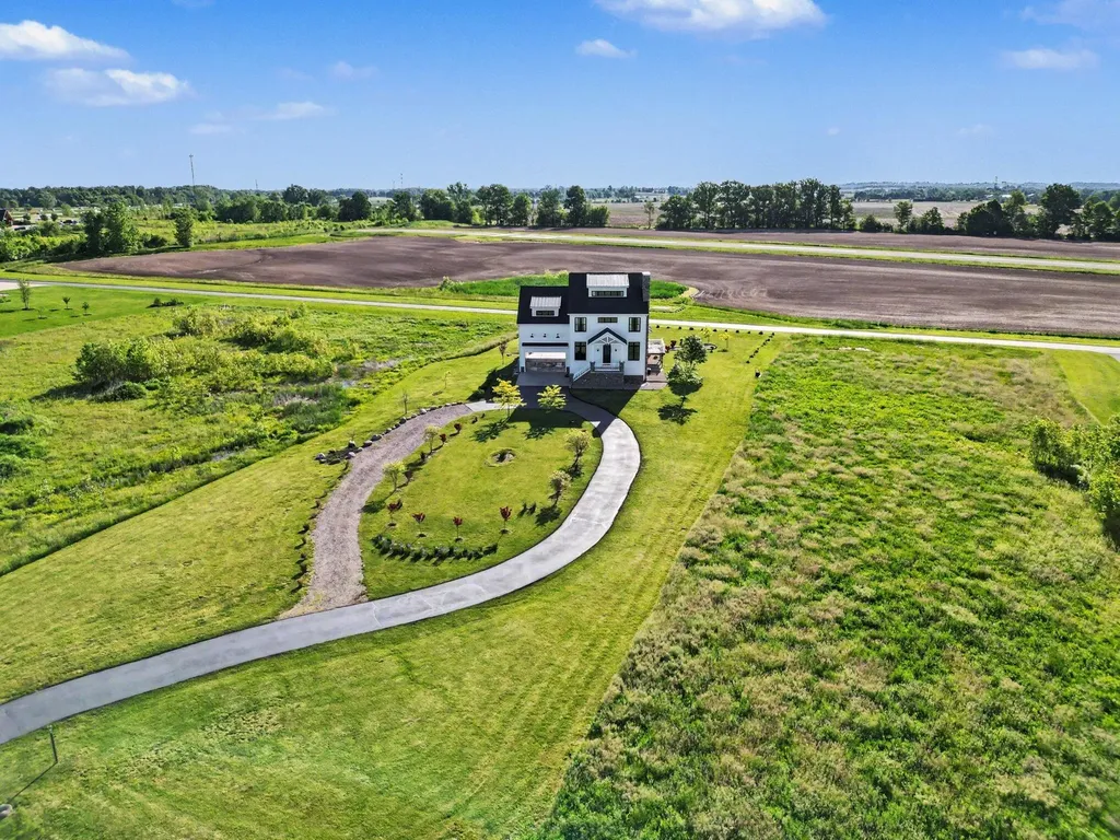 2906 Air Park Drive Zeeland Charter Township MI 49464