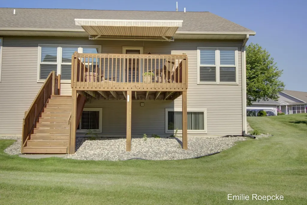 1183 Kensington Street NW Walker City MI 49534