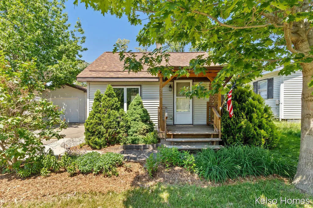 259 Floyd Street SW Wyoming City MI 49548