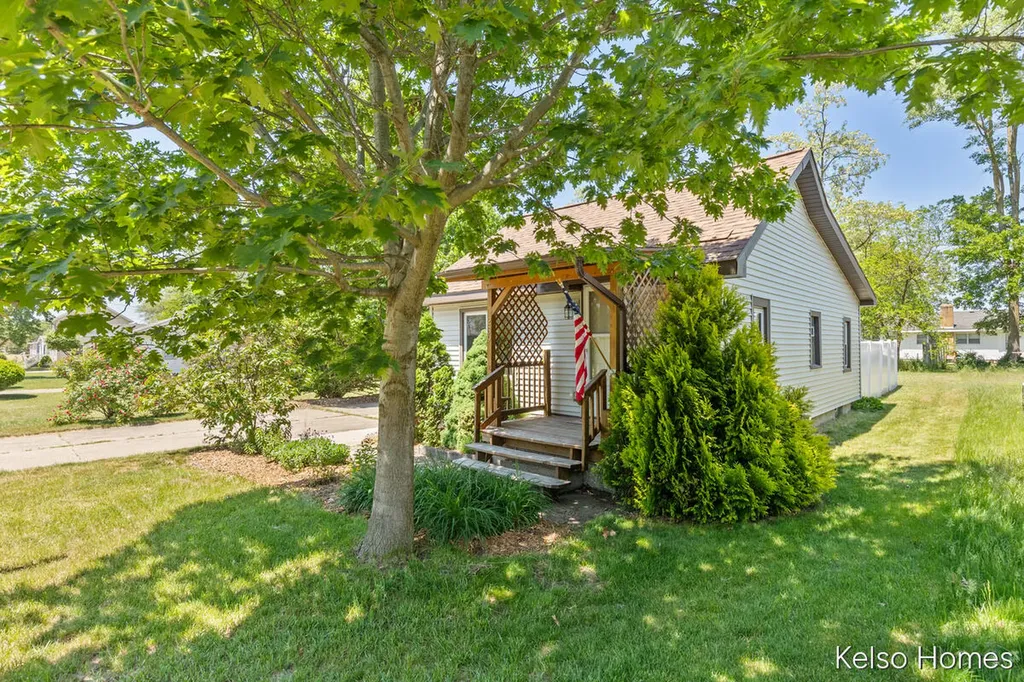 259 Floyd Street SW Wyoming City MI 49548