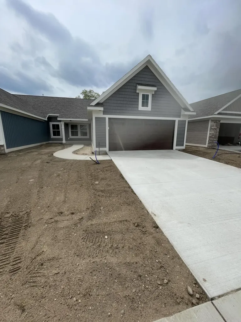 1042 Bellview Meadow Drive SW Byron Township MI 49315