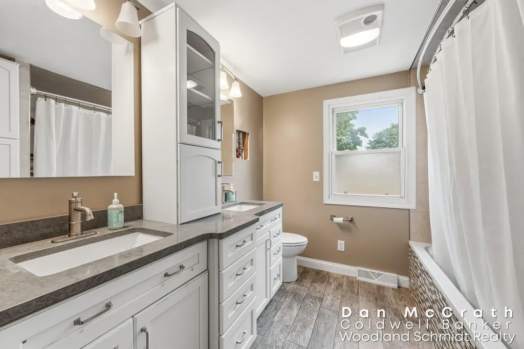 1401 Sibley Street Lowell Charter Township MI 49331