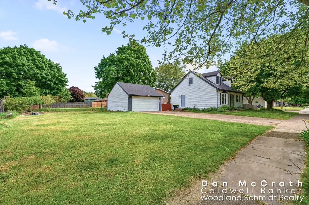 1401 Sibley Street Lowell Charter Township MI 49331